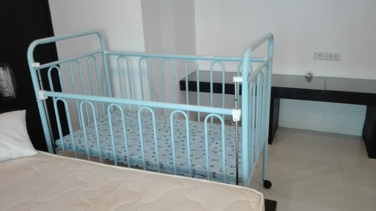 villa Paris équipée d'un lit pour bébé sur demande pour la grande chambre Arc de Triomphe